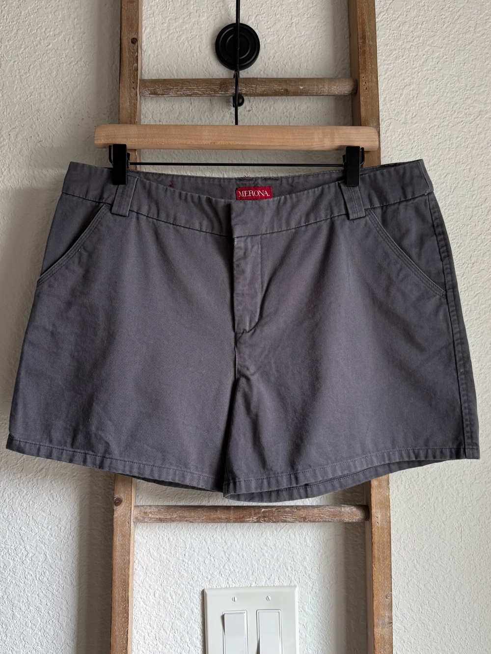 Merona Gray Twill Chino Shorts Womens Sz: 12